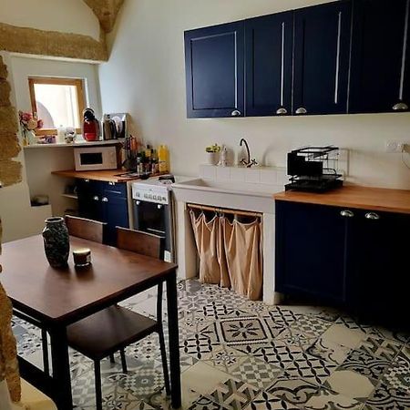 Apartmán T2 Duplex "Chez Evelyne" Remoulins Exteriér fotografie