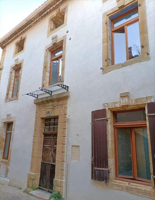 Apartmán T2 Duplex "Chez Evelyne" Remoulins Exteriér fotografie