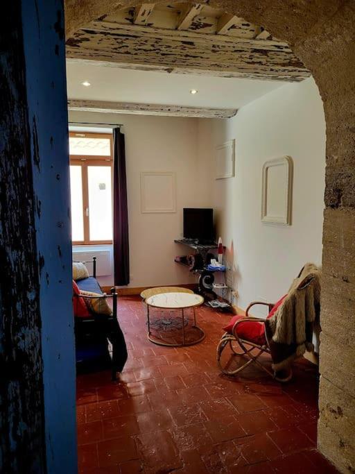 Apartmán T2 Duplex "Chez Evelyne" Remoulins Exteriér fotografie