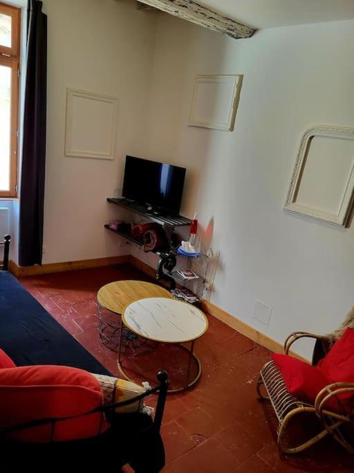 Apartmán T2 Duplex "Chez Evelyne" Remoulins Exteriér fotografie