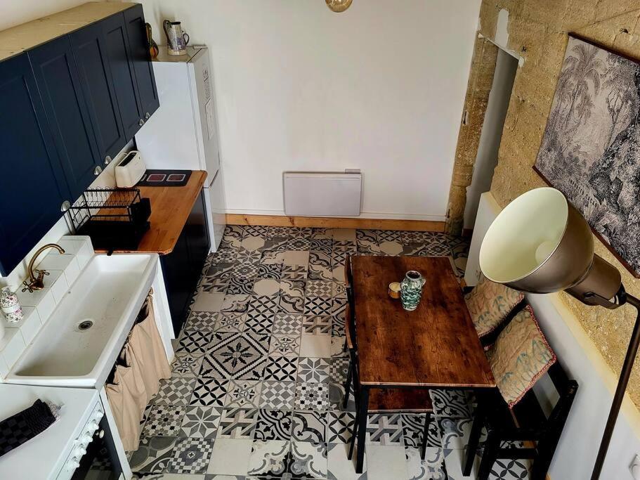 Apartmán T2 Duplex "Chez Evelyne" Remoulins Exteriér fotografie
